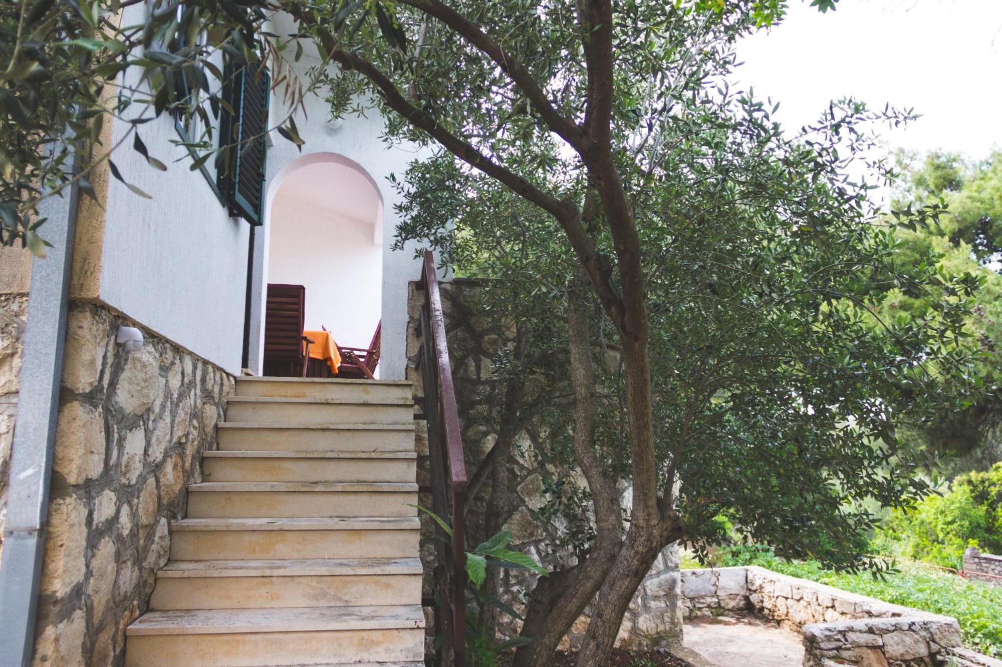 Holiday Home Laurea Supetar Ngoại thất bức ảnh